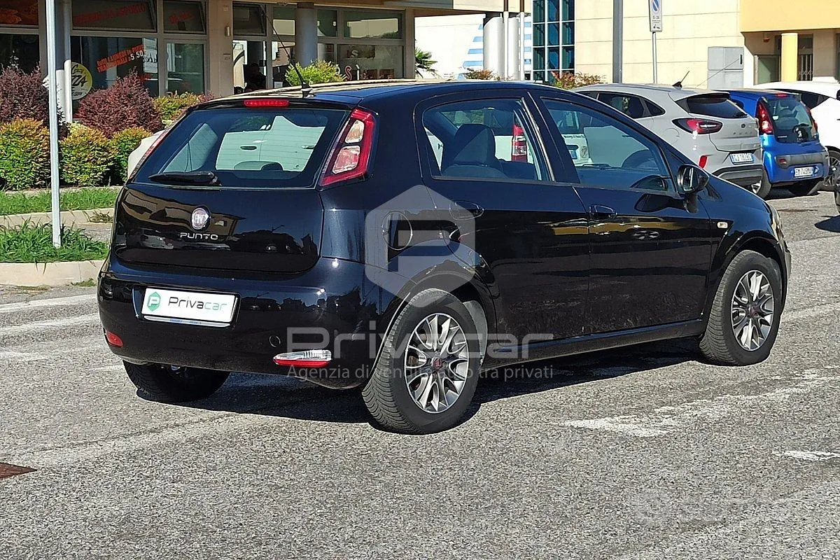 Fiat Punto 2012 photo 5