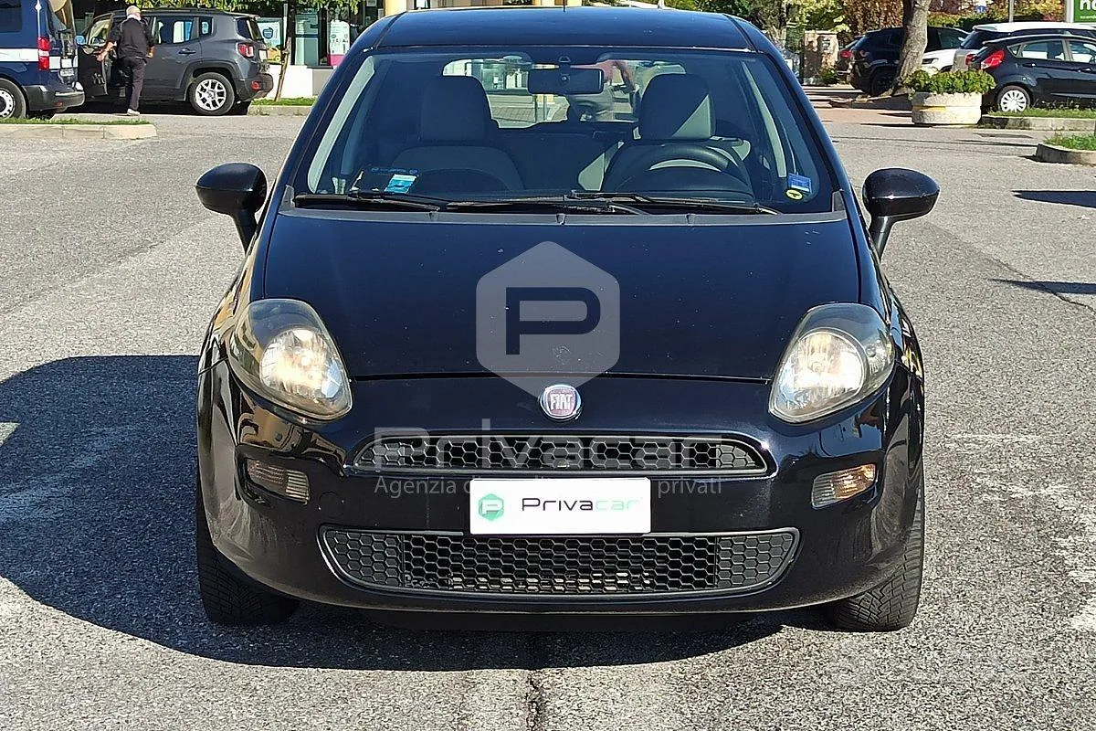 Fiat Punto 2012 photo 2