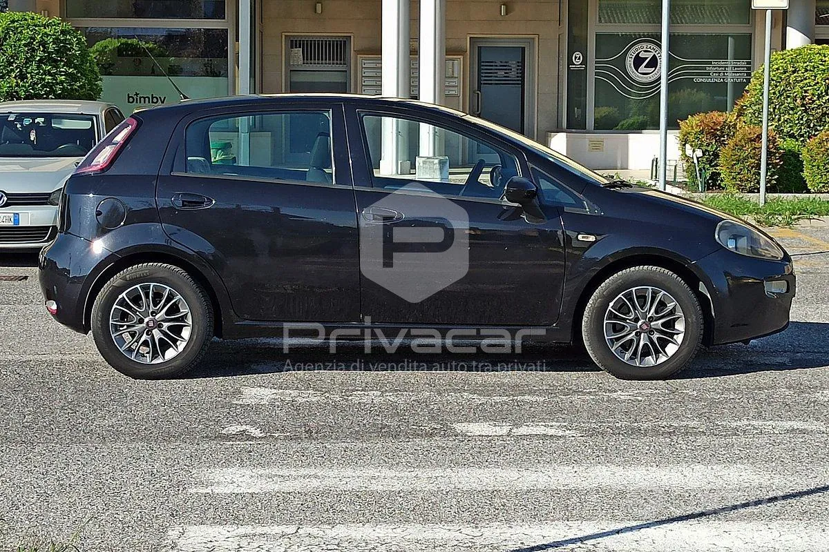 Fiat Punto 2012 photo 4