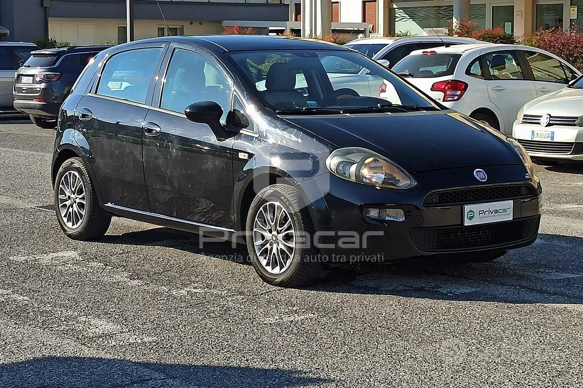 Fiat Punto 2012 photo 3