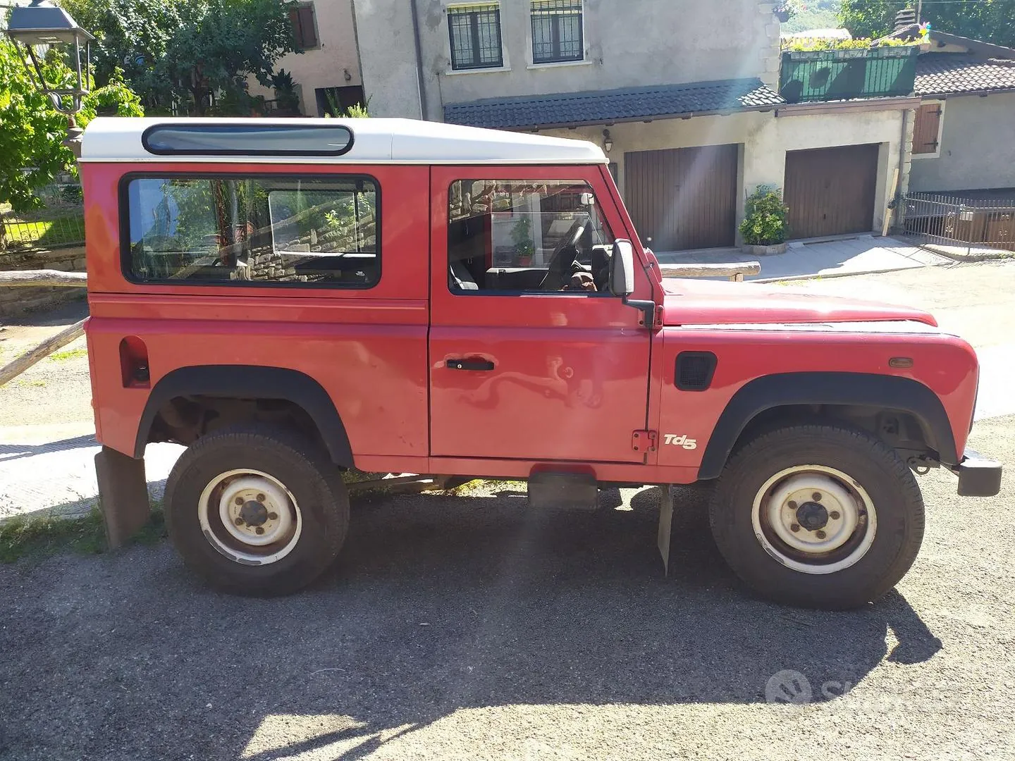 Land Rover Defender 2000 photo 3