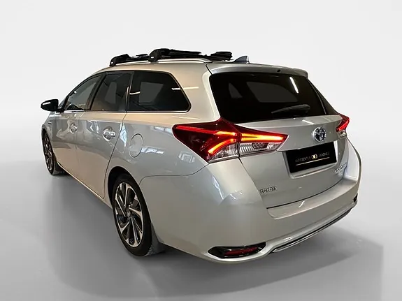Toyota Auris 2015 photo 5