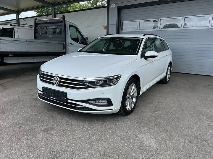 Volkswagen Passat 2020 photo 2