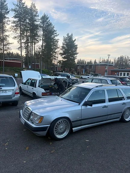 Mercedes-Benz 250 Td