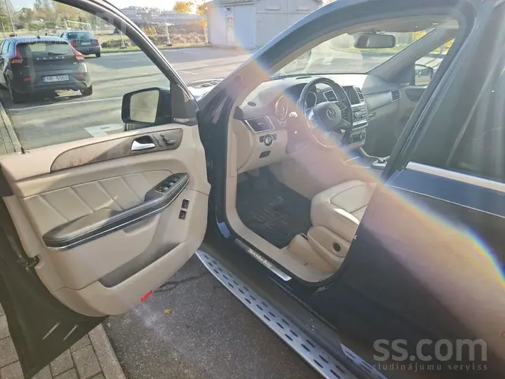 Mercedes-Benz Gl350 2014 photo 2