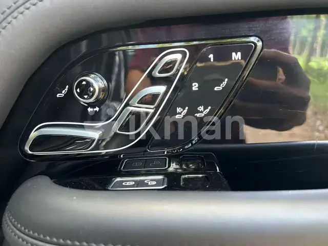 Land Rover Range Rover 2018 photo 2
