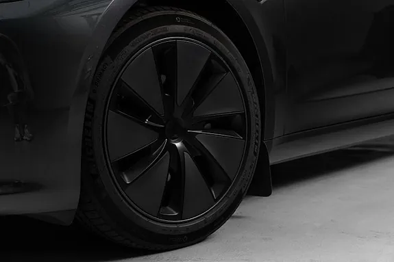 Tesla Model 3 2024 photo 3