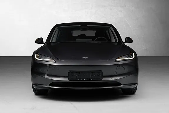 Tesla Model 3 2024 photo 4