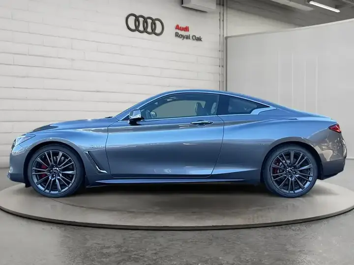 Infiniti Q60 2017 photo 2