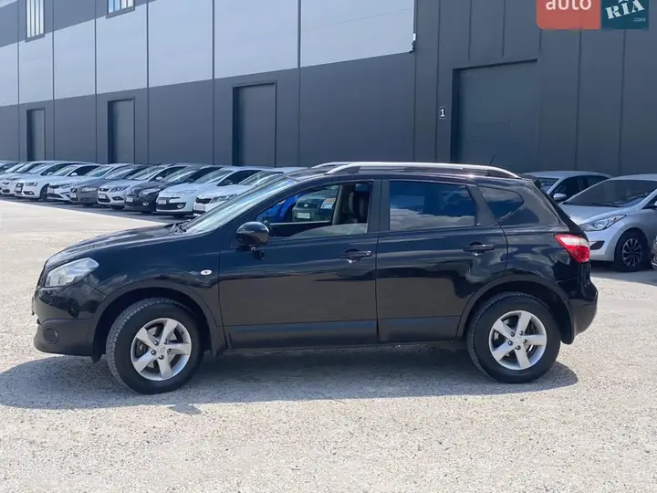 Nissan Qashqai 2011 photo 4