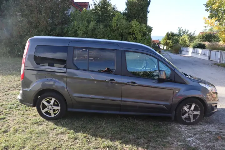 Ford Tourneo