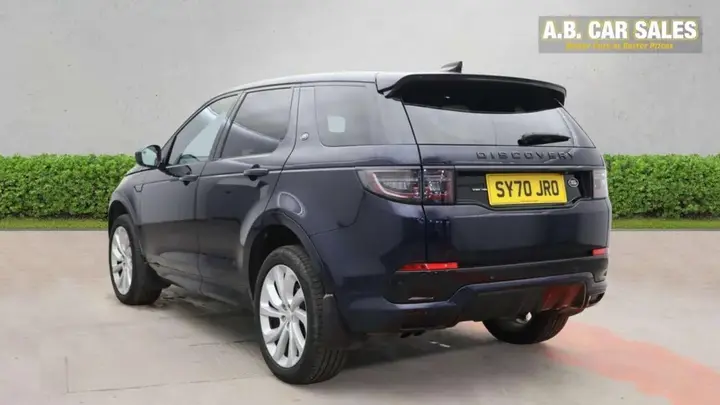 Land Rover Discovery Sport 2020 photo 2
