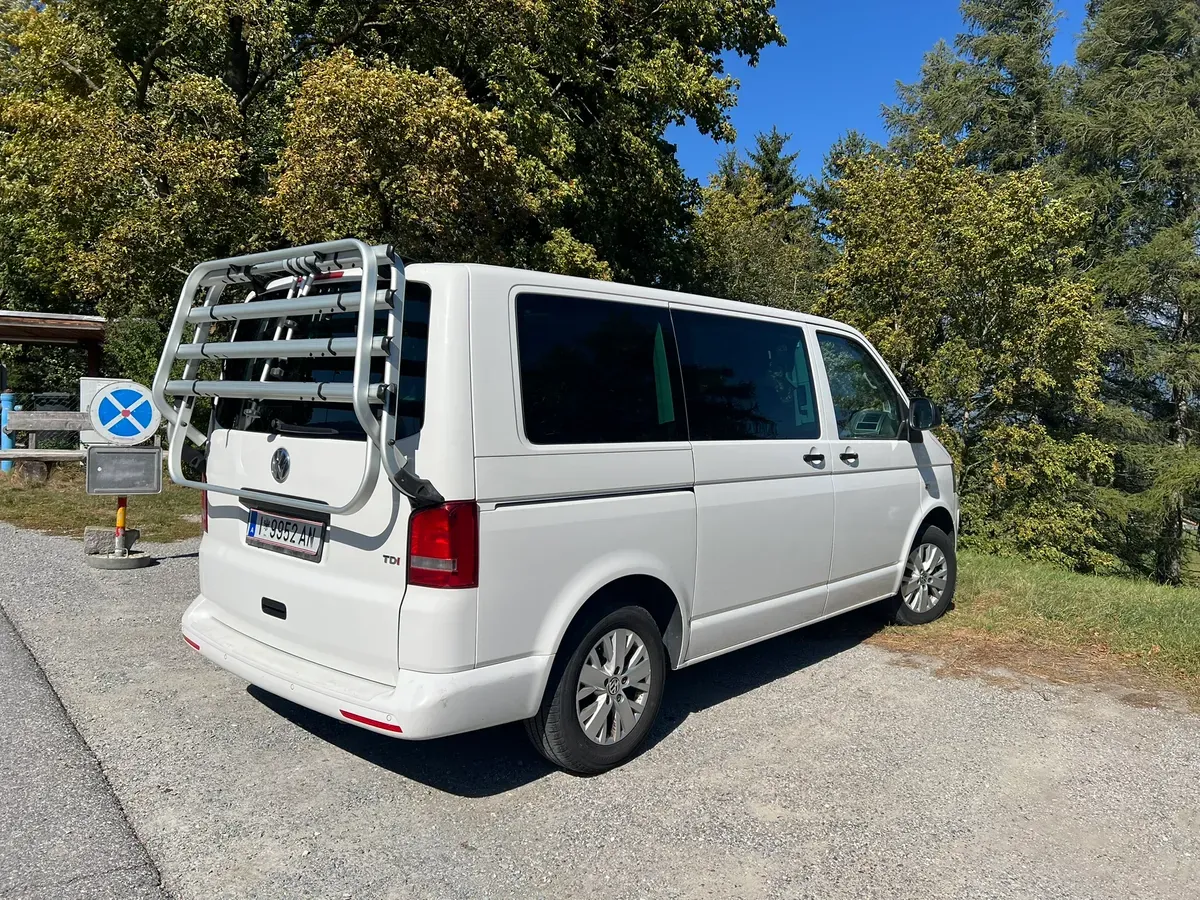 Volkswagen Multivan 2014 photo 3