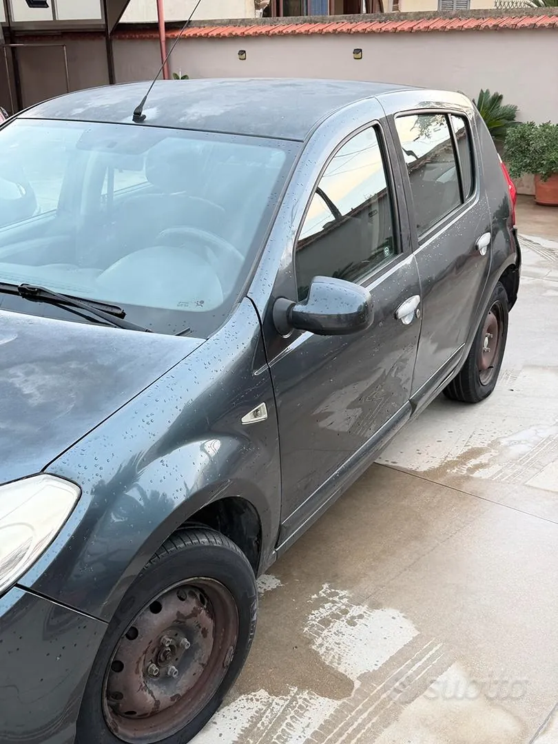 Dacia Sandero 2009 photo 5