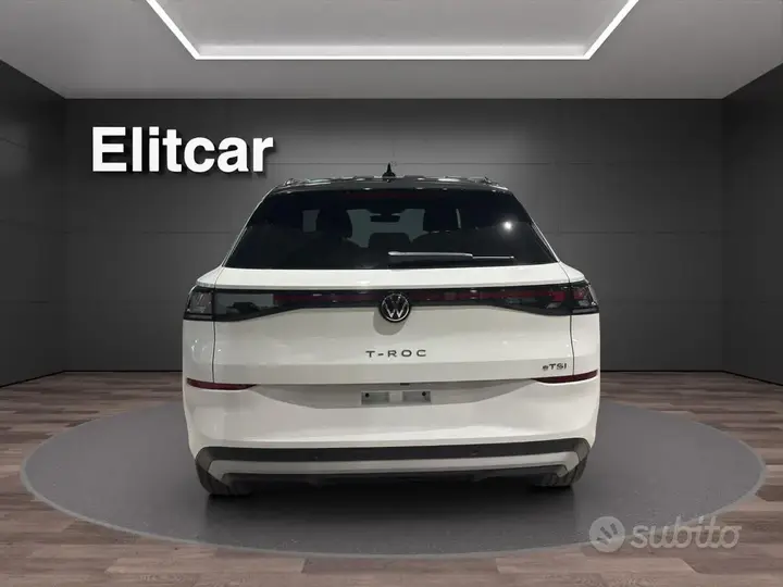 Volkswagen T-Roc photo 5