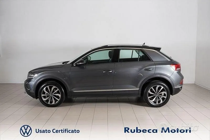 Volkswagen T-Roc 2023 photo 3