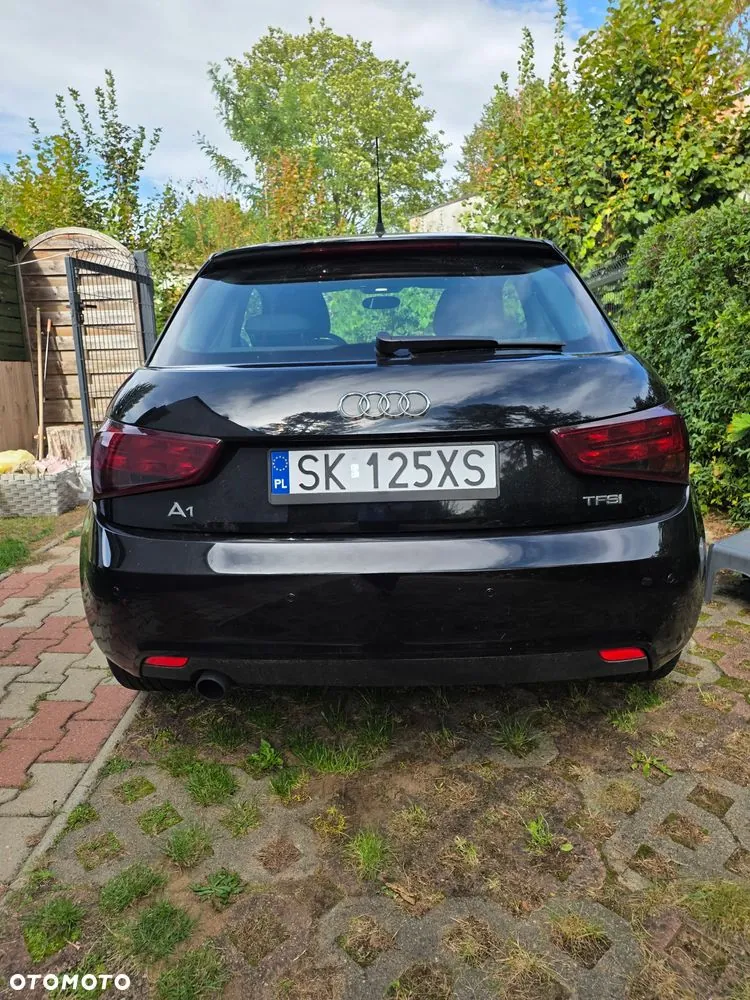 Audi A1 2011 photo 2
