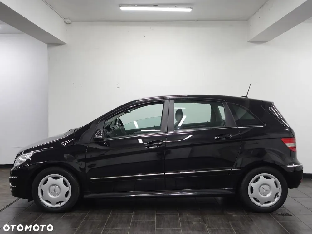 Mercedes-Benz B-Class 2011 photo 4