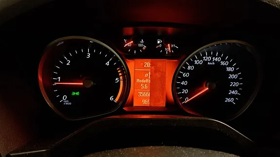 Ford Galaxy 2010 photo 5
