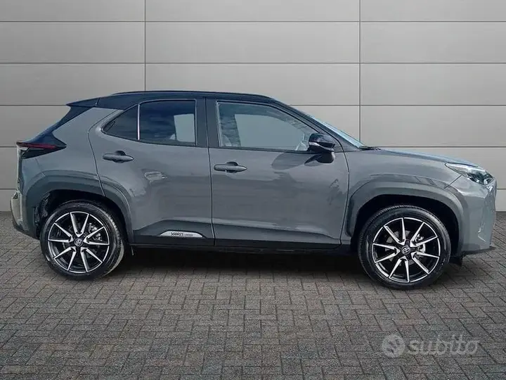 Toyota Yaris Cross 2025 photo 3