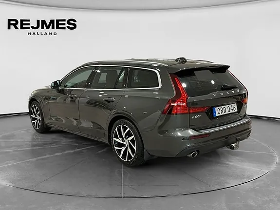 Volvo V60 2019 photo 2