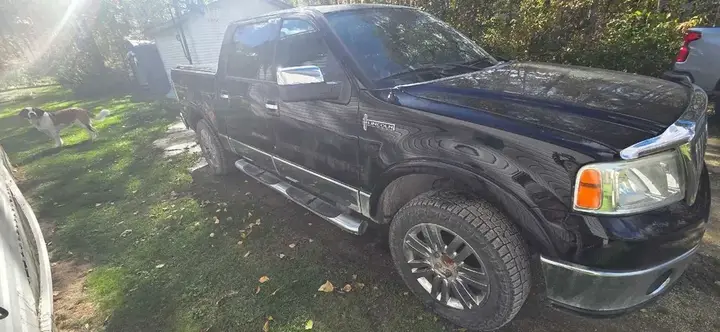 Lincoln Mark Lt 2007 photo 2