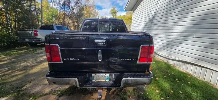 Lincoln Mark Lt 2007 photo 5