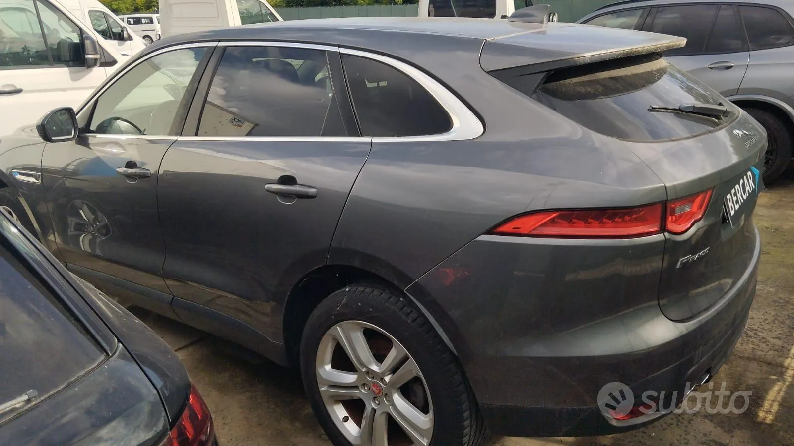 Jaguar F-Pace 2018 photo 4