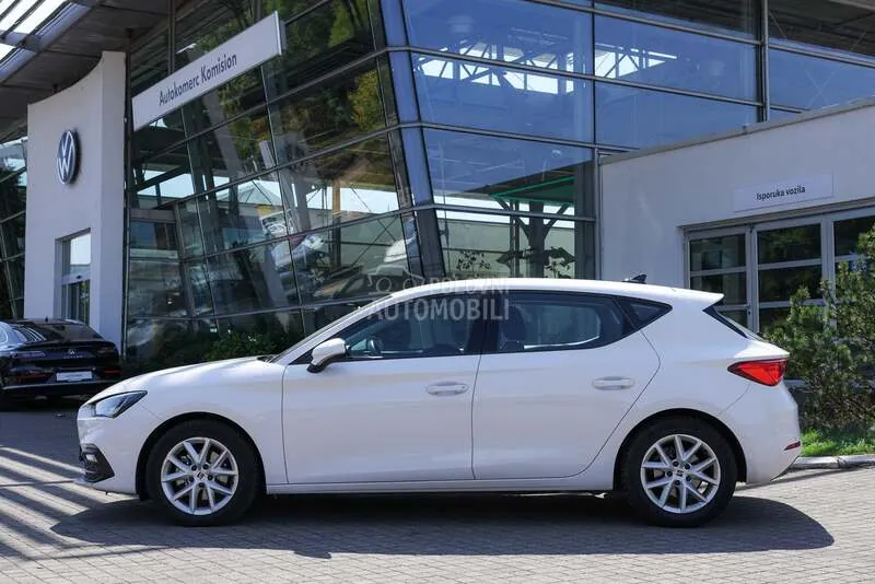 Seat Leon 2024 photo 2