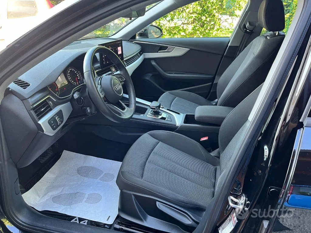 Audi A4 2023 photo 5