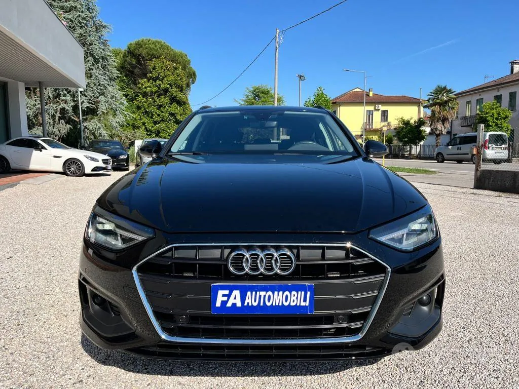 Audi A4 2023 photo 3