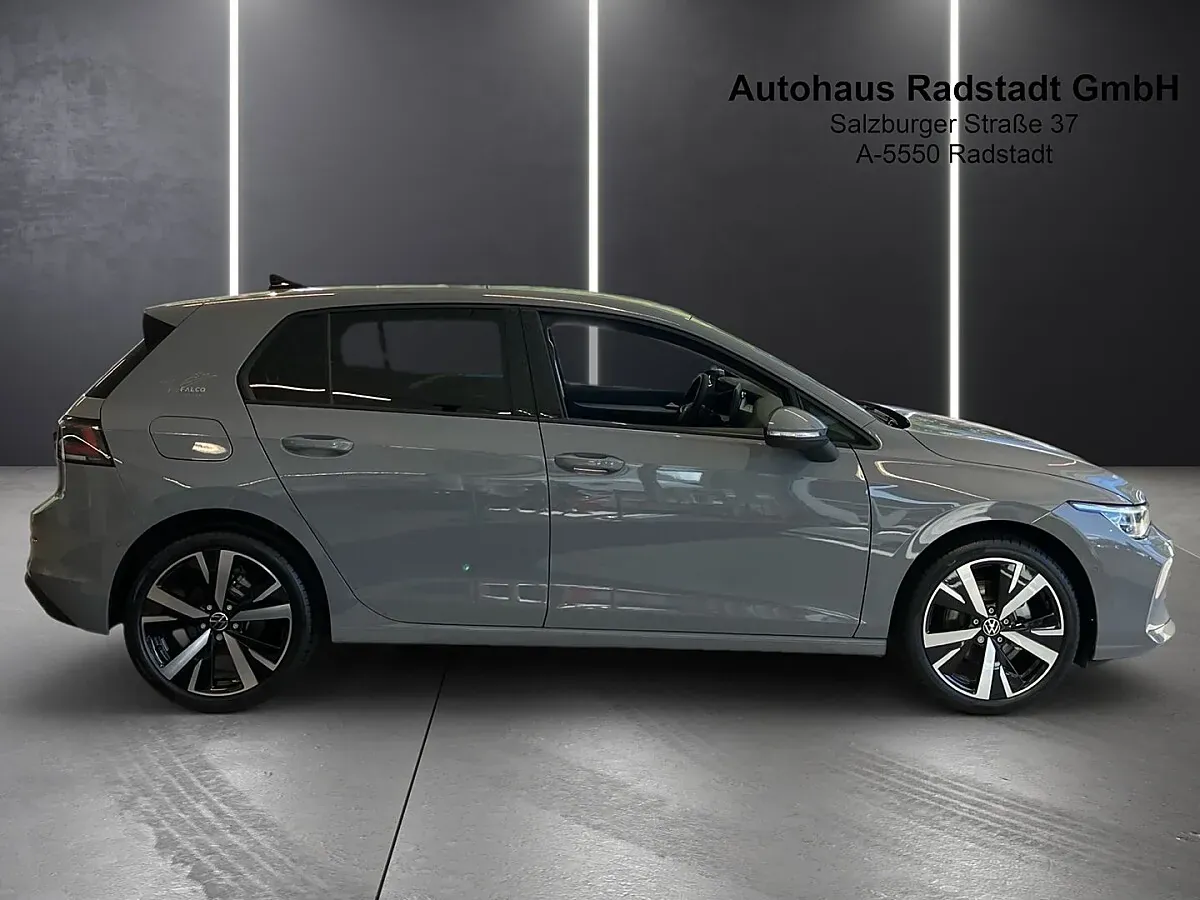 Volkswagen Golf 2026 photo 3