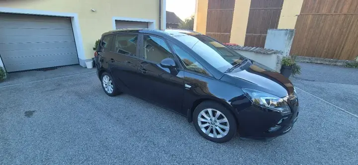 Opel Zafira Tourer 2013 photo 3