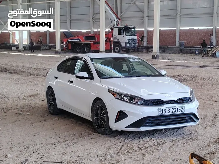 Kia Forte 2023 photo 2