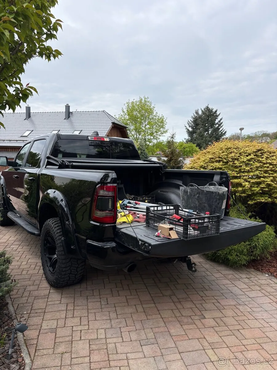 Ram 1500 Crew Cab 2019 photo 2