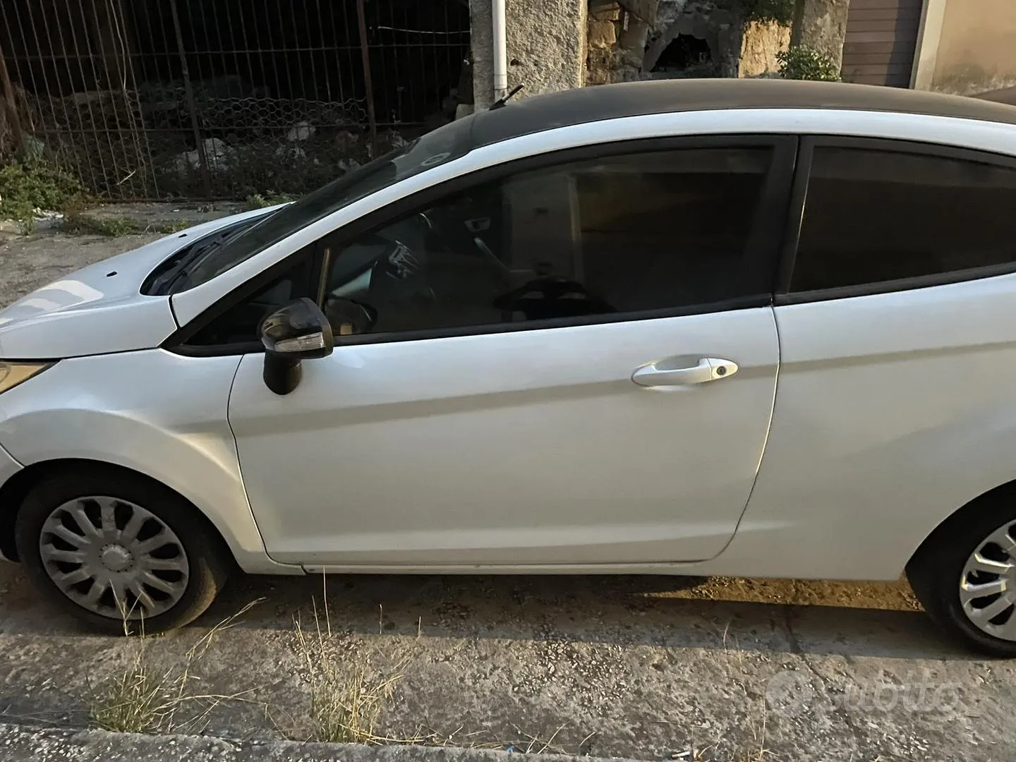 Ford Fiesta 2010 photo 3