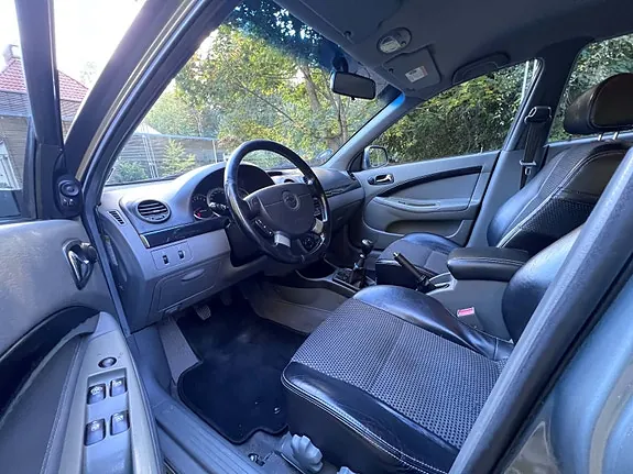 Chevrolet Nubira 2010 photo 5