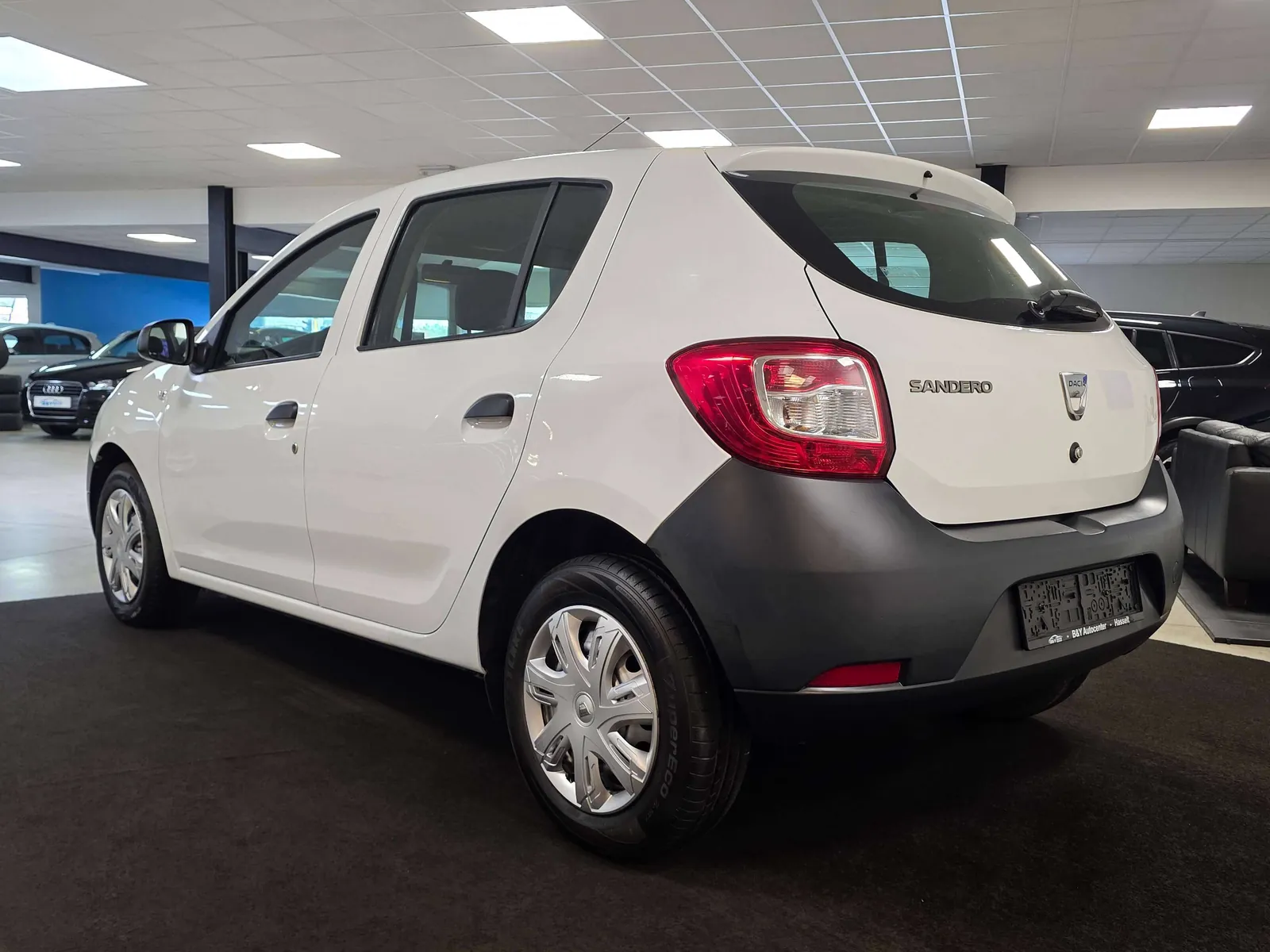 Dacia Sandero 2013 photo 4