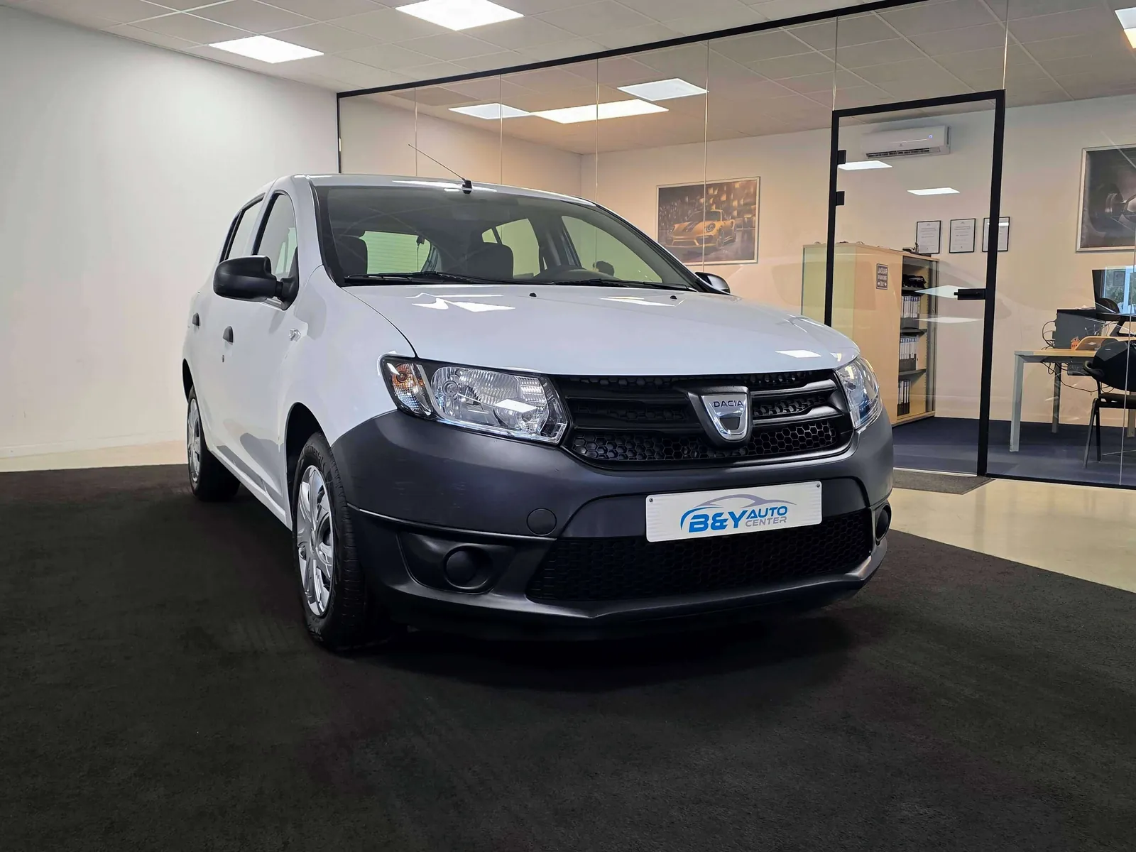 Dacia Sandero 2013 photo 2