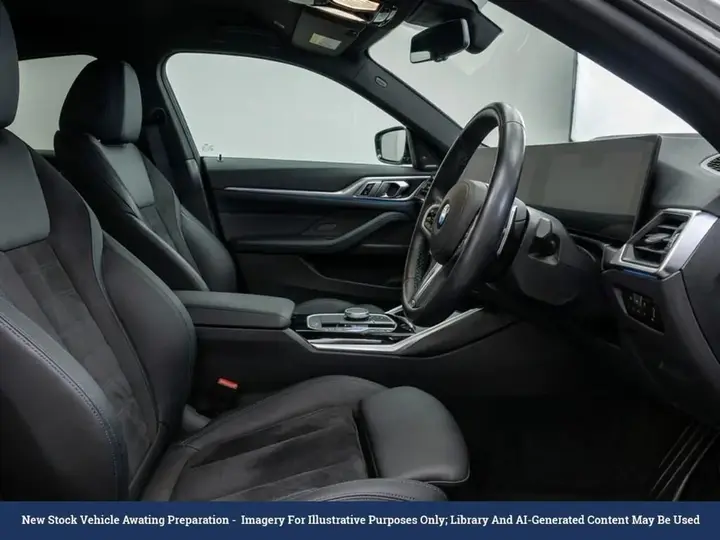BMW I4 2023 photo 3