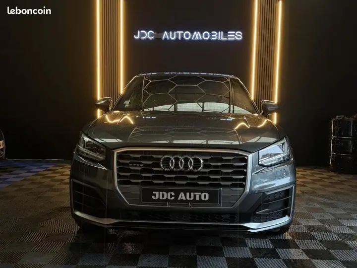 Audi Q2 2017 photo 2
