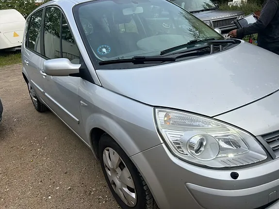 Renault Scenic Ii 2009 photo 2