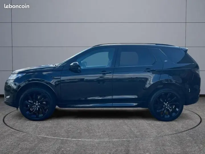 Land Rover Discovery Sport 2023 photo 4