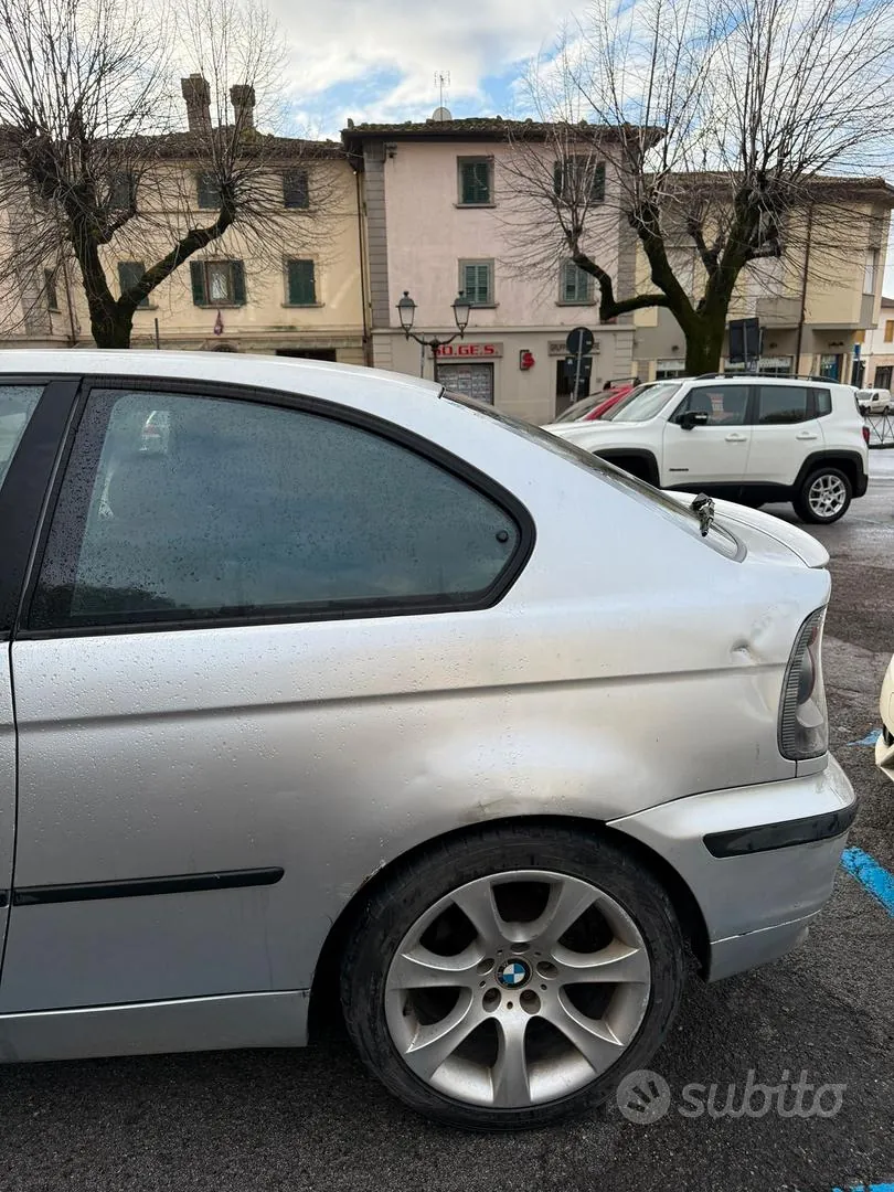 BMW E46 2001 photo 3