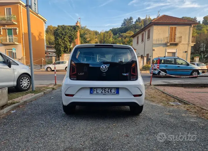 Volkswagen Up 2017 photo 5