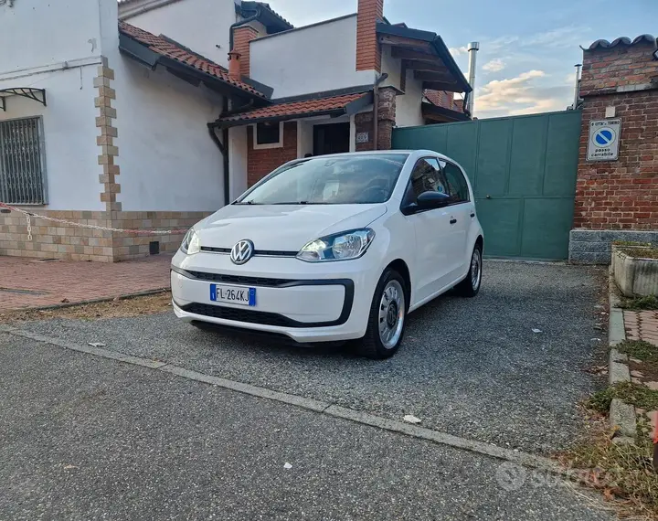 Volkswagen Up