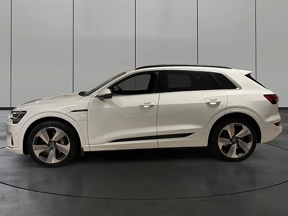 Audi E-Tron 2019 photo 2