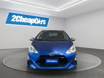Toyota Aqua 2016 photo 3