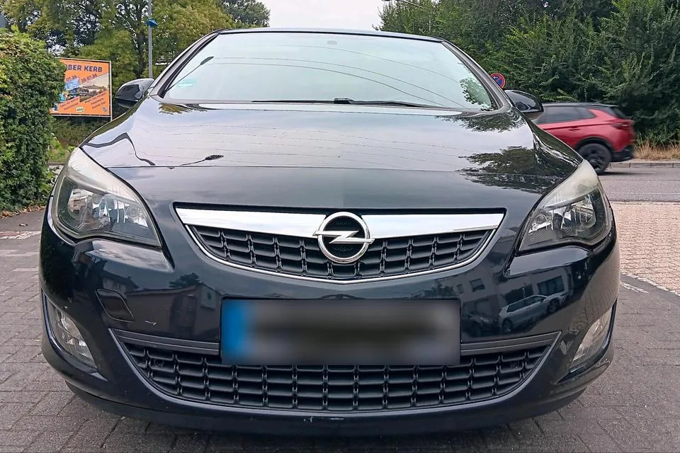 Opel Astra J