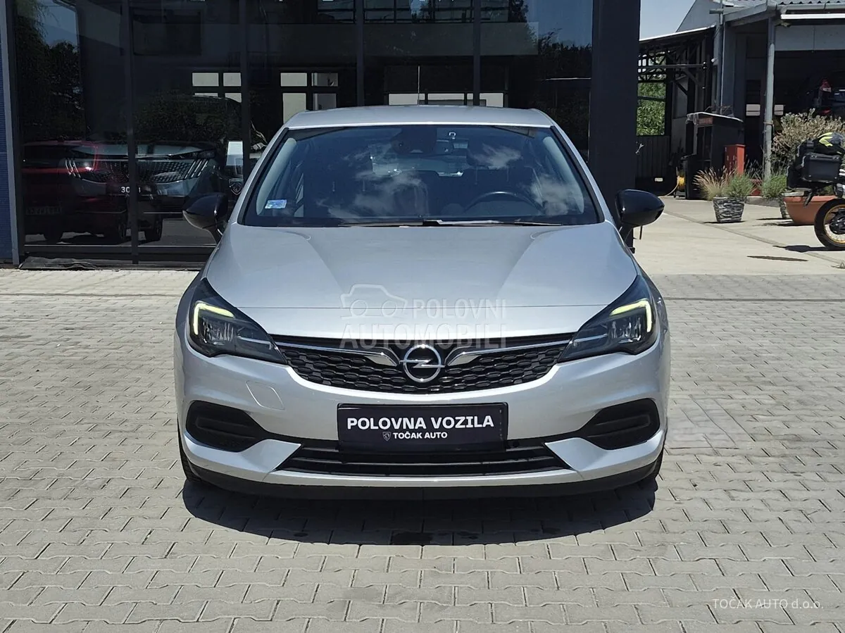 Opel Astra K 2021 photo 2